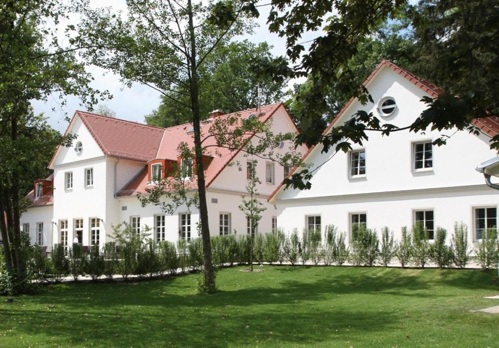 Cafe Wildau Hotel & Restaurant Am Werbellinsee Schorfheide Bagian luar foto